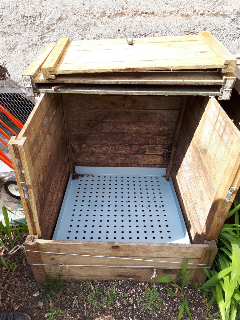 Des nouvelles du compost! La grille antirats Paroisse Saint Gabriel